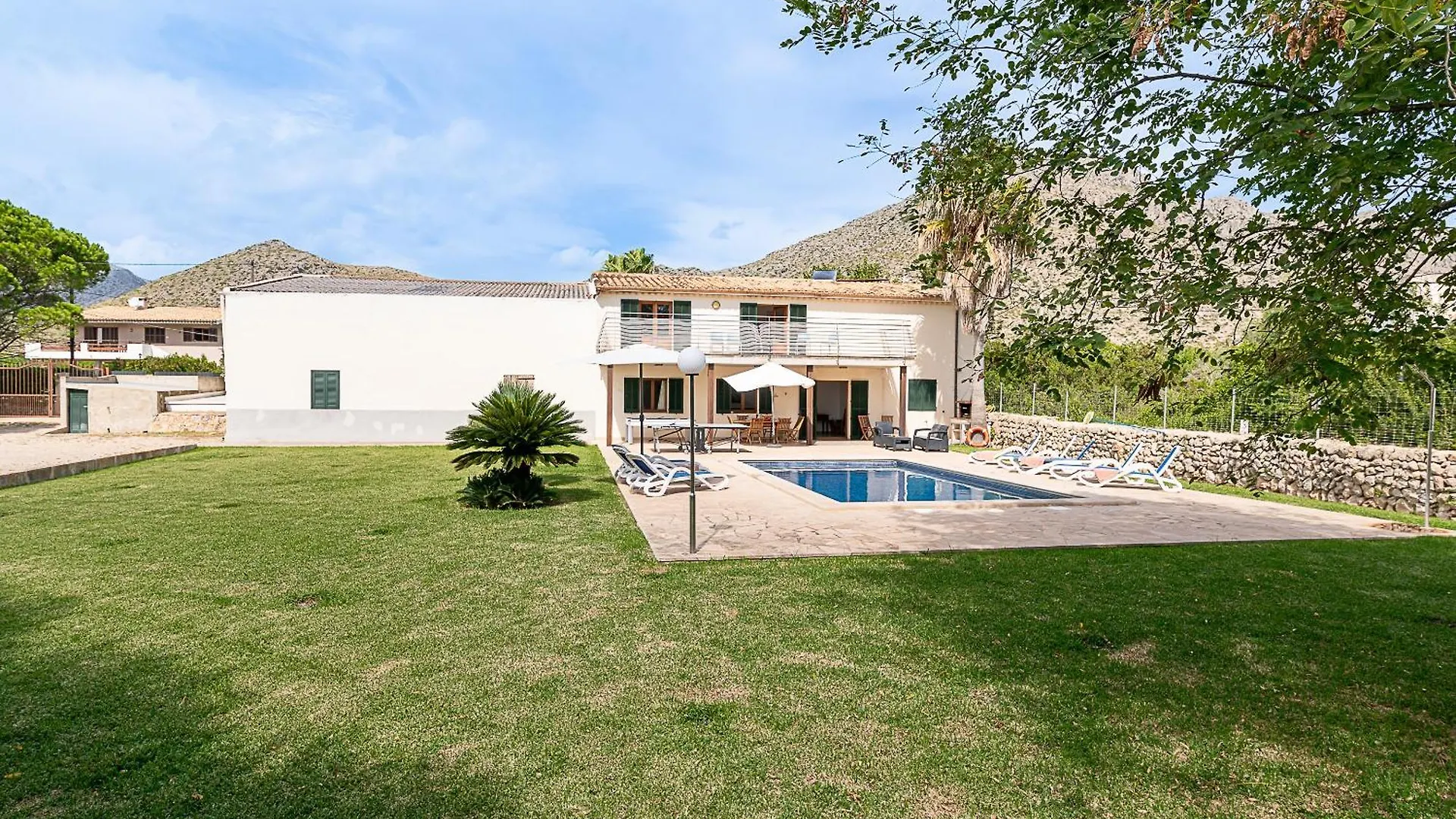 Villa La Rovina By Sealand Villas Alcudia  Spain