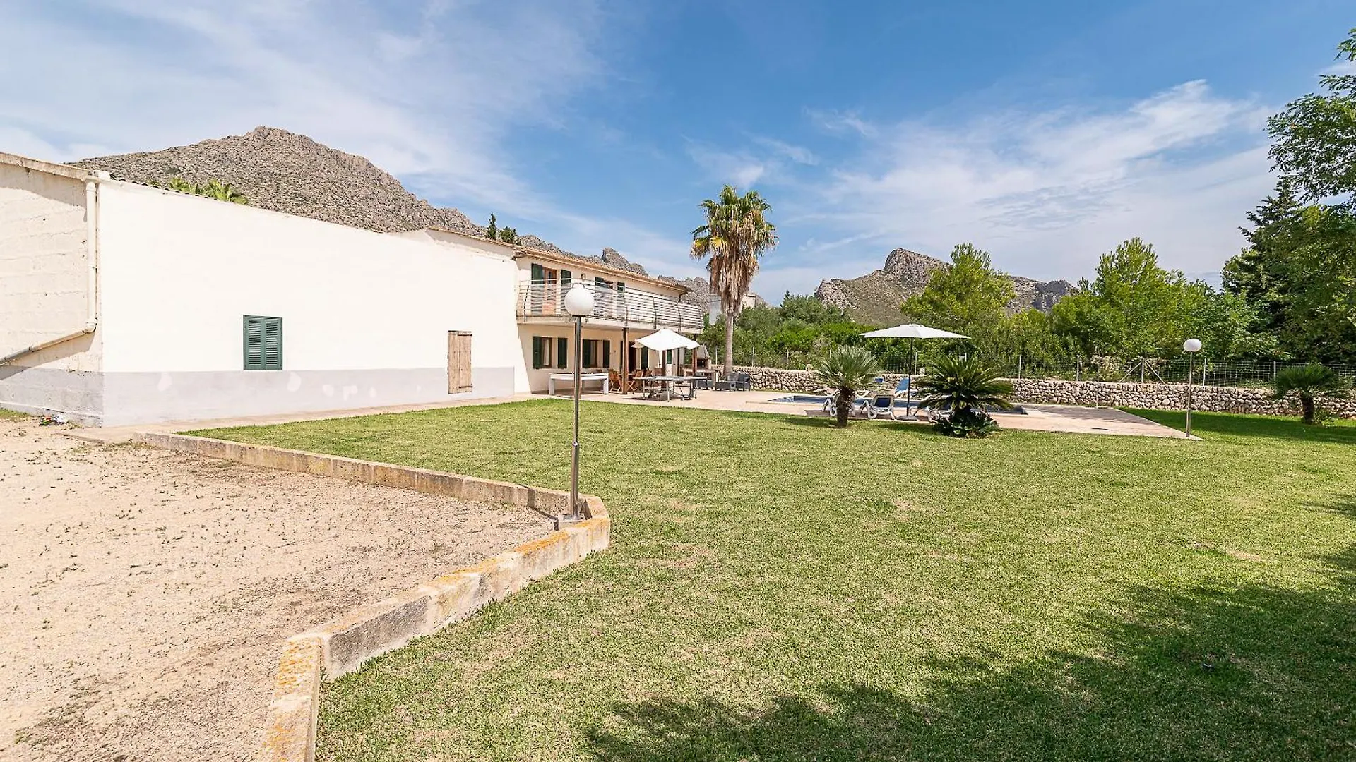 Villa La Rovina By Sealand Villas Alcudia